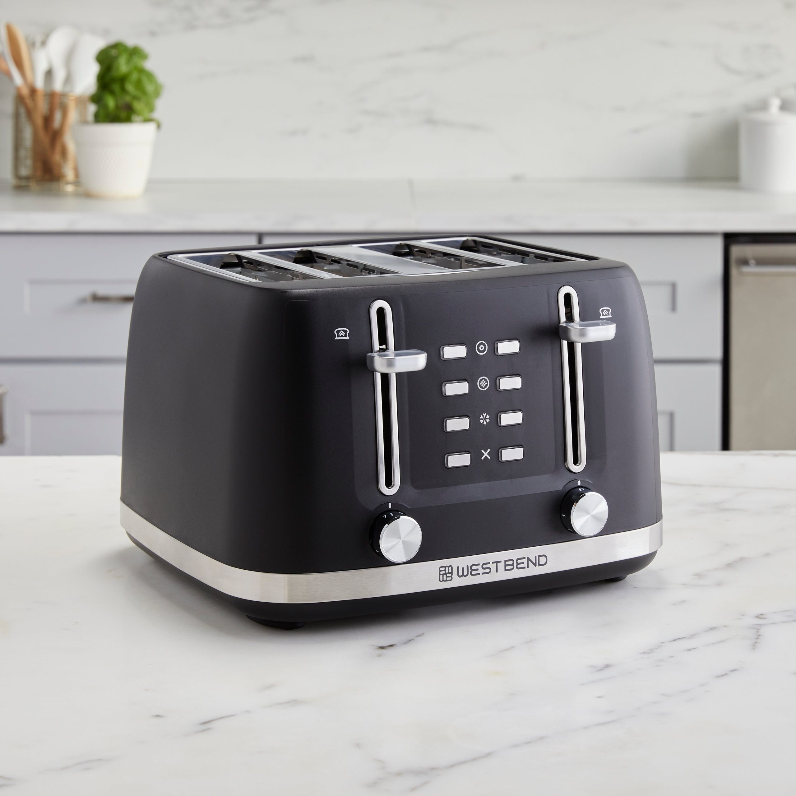 West Bend 4-Slice Toaster - Image 2